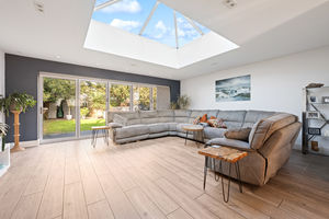 Photo 11- click for photo gallery